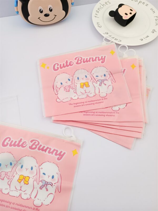 پوشه شفاف زیپی