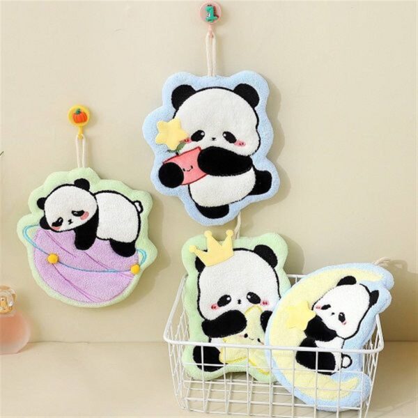 حوله دست و صورت پاندا