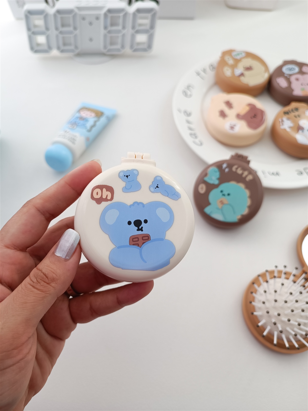 برس آینه تاشو فانتزی - Image 3