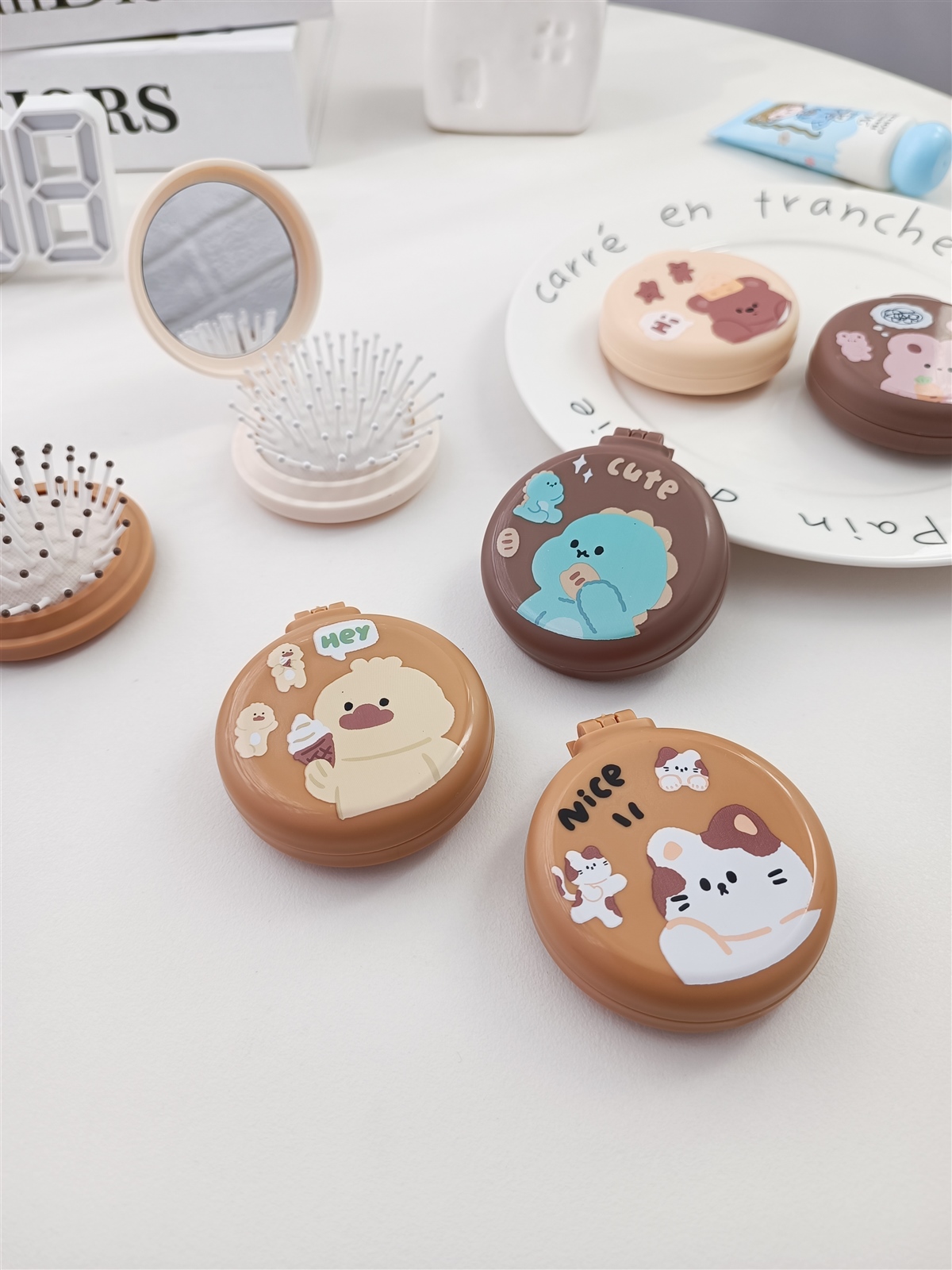 برس آینه تاشو فانتزی - Image 6