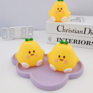 چراغ خواب گلابی تپلو